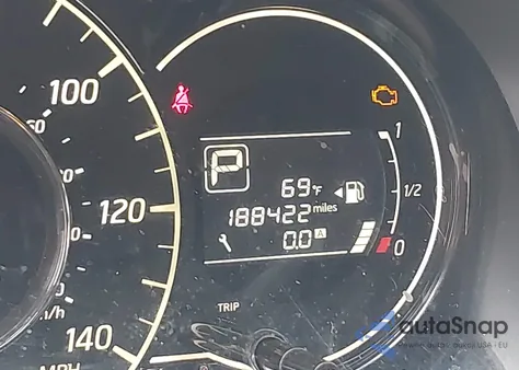 2016 Nissan Versa Note S (Sr)/S Plus/Sl/Sr/Sv z USA, uszkodzony, nr VIN 3N1CE2CP0GL351784